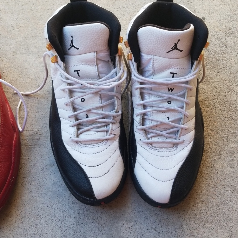 Jordan 12 "Taxi" from 2008 2pack  size 11.5